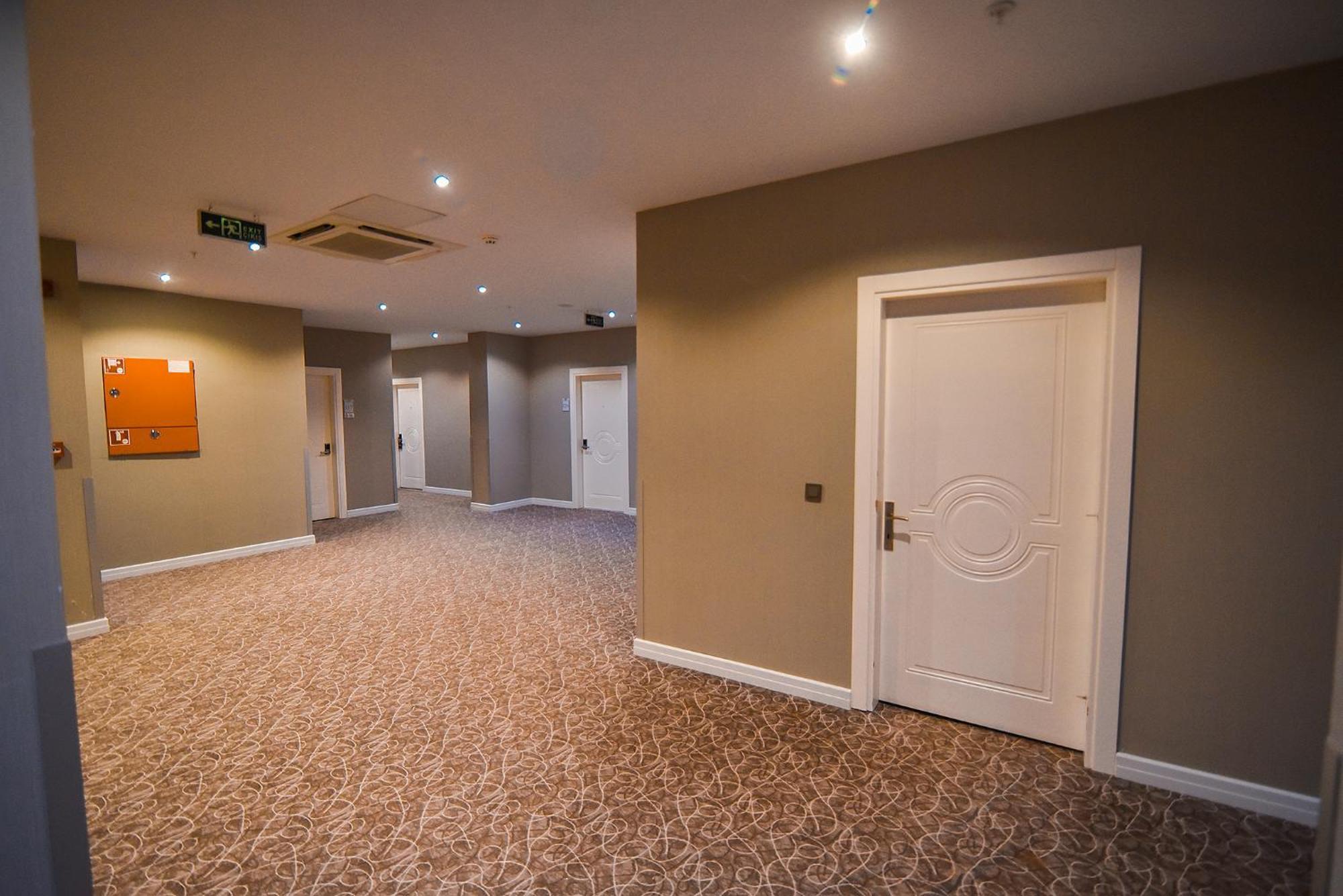 Royal Comfort Hotel Arakli Exterior photo